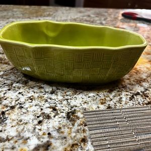 Vintage lime green planter USA 150